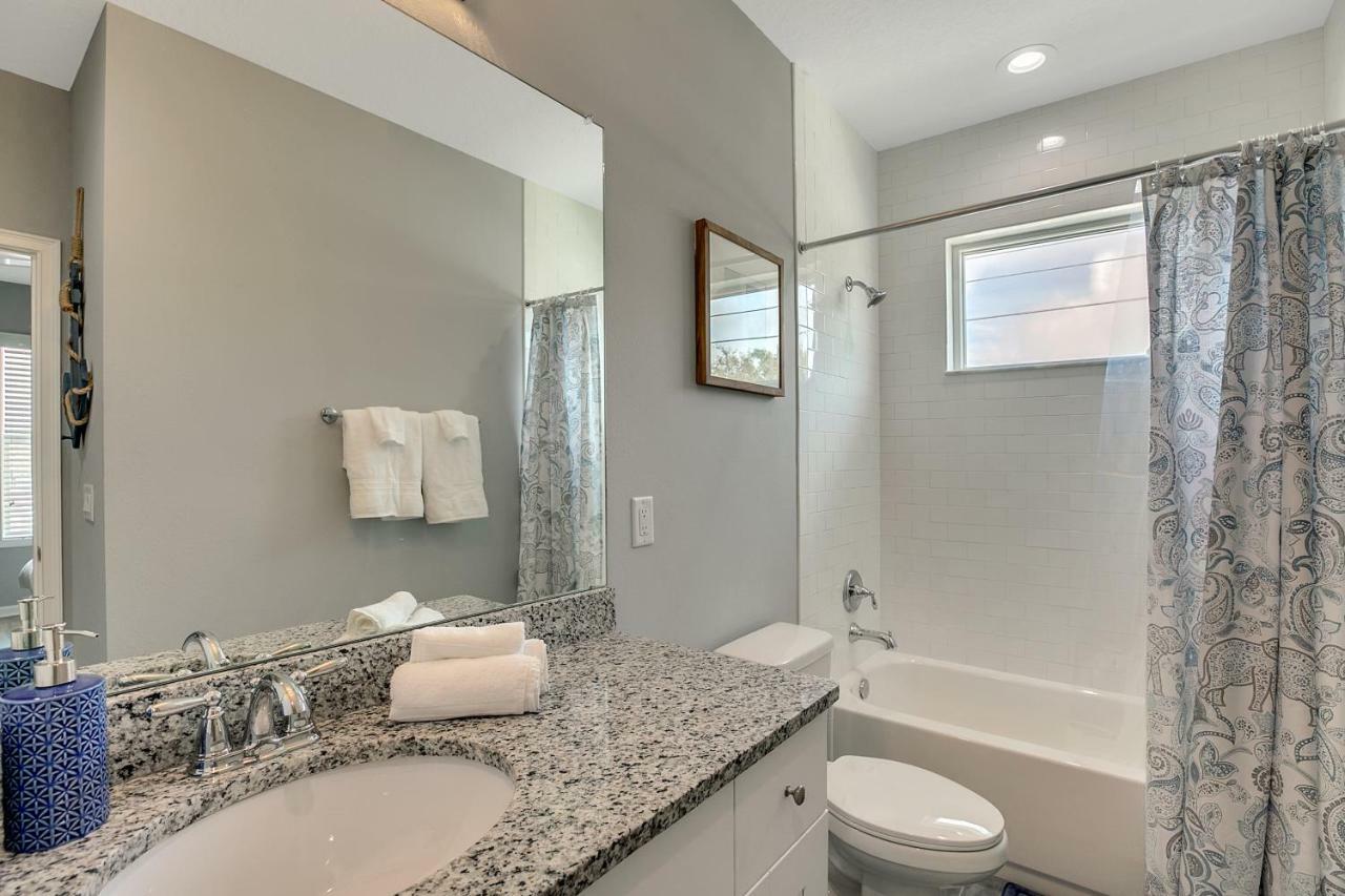 New 3/2 Duplex Minutes From Heart Of Tampa -Unit B Lägenhet Exteriör bild
